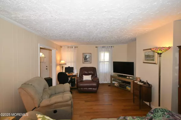 Keyport, NJ 07735,41 Fulton Street