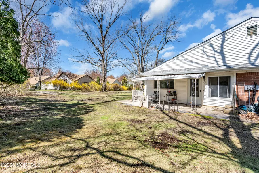 152 Rosewood, Whiting, NJ 08759