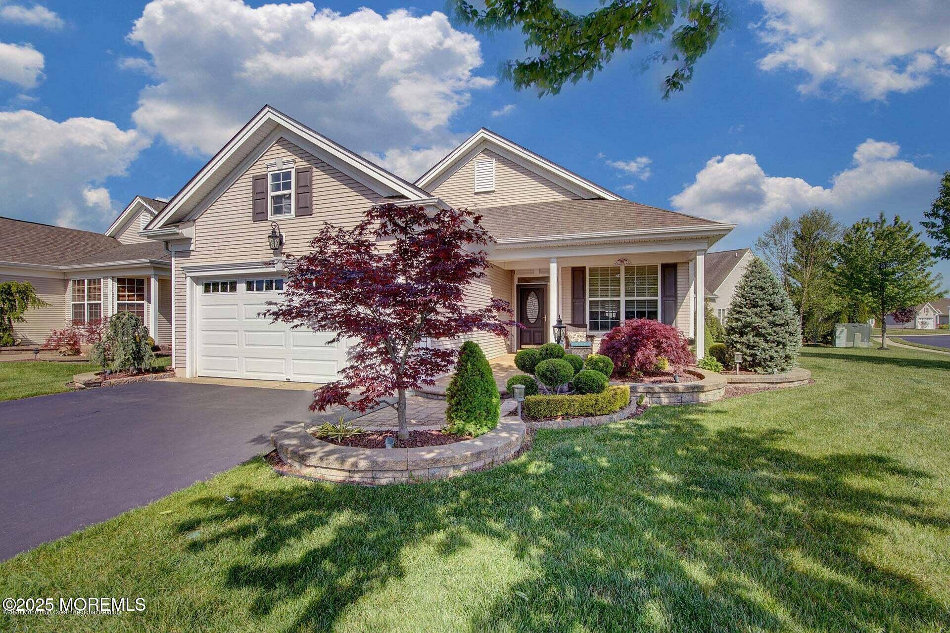 41 Heath Lane, Jackson, NJ 08527