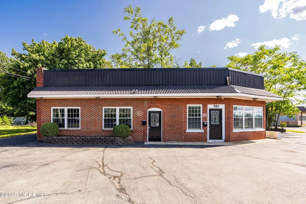 Lakehurst, NJ 08733,550 Route 70 Highway #A