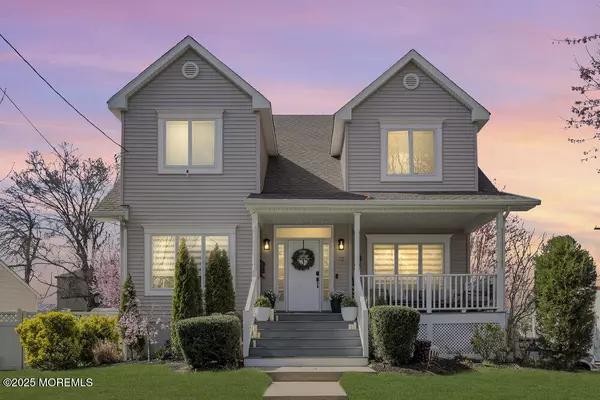 22 Michigan Avenue, Port Monmouth, NJ 07758