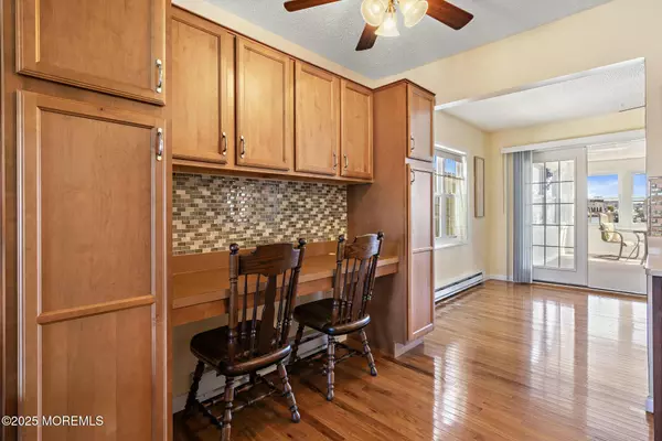 Manahawkin, NJ 08050,152 Anita Drive