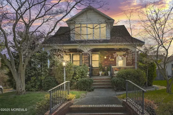 334 N 8th Avenue, Manville, NJ 08835