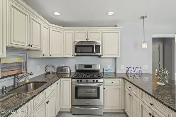 Seaside Heights, NJ 08751,404 Bay Boulevard #6