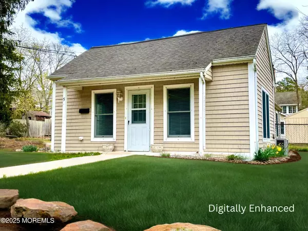 5 Laurel Avenue, Toms River, NJ 08753