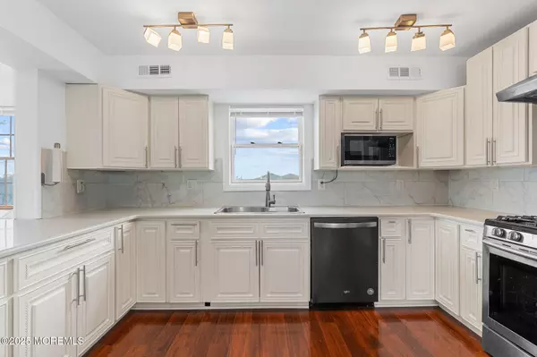 Seaside Heights, NJ 08751,129 Franklin Avenue #B