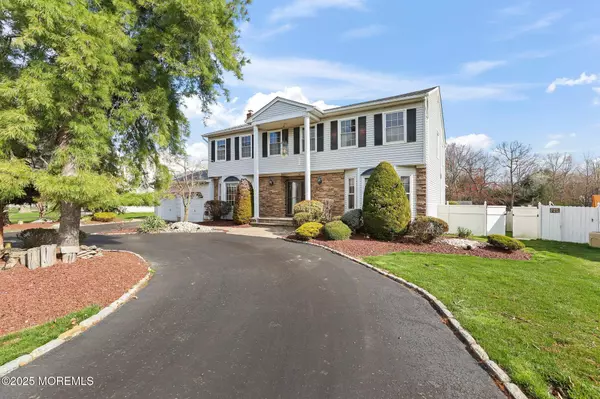 56 Ivanhoe Drive,  Manalapan,  NJ 07726