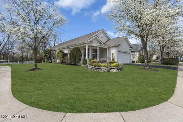 Manalapan, NJ 07726,1 Breton Lane