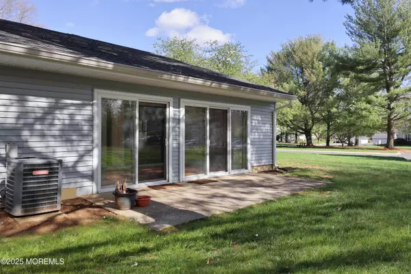 Red Bank, NJ 07701,56 Privet Place