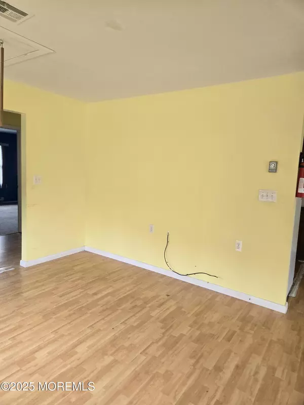 Lakewood, NJ 08701,1174 Clydebank Court