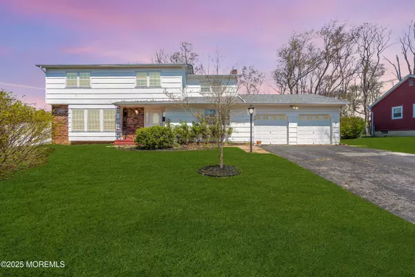 123 Salem Hill Road, Howell, NJ 07731