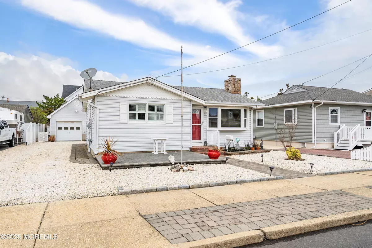 Seaside Park, NJ 08752,120 13th Avenue