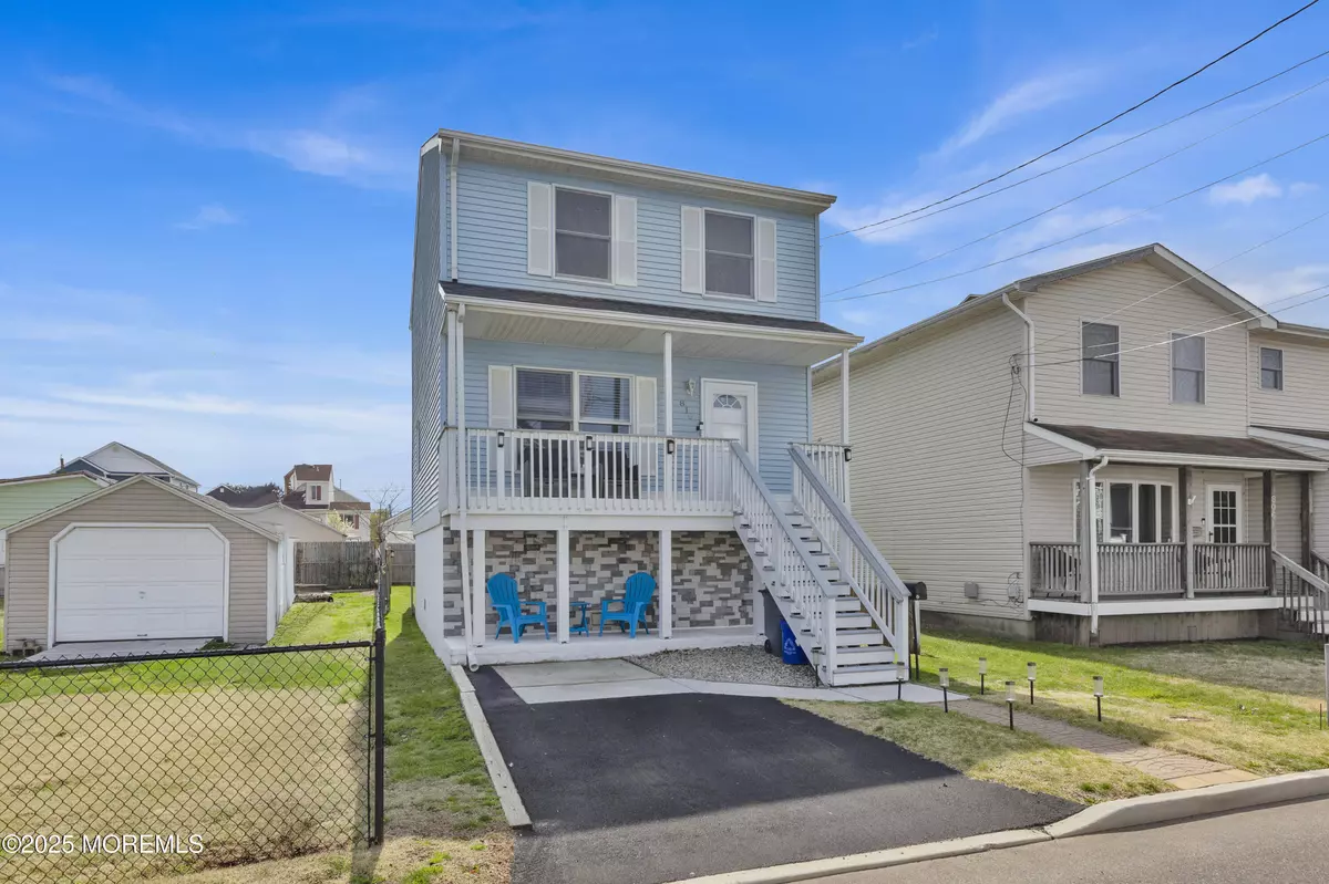 Union Beach, NJ 07735,810 7th Street