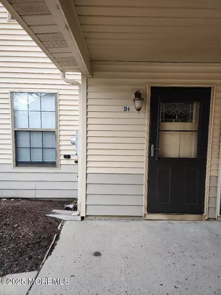 104 Violet Lane, Jackson, NJ 08527