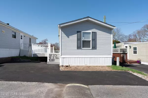 Wall, NJ 07719,1820 State Route 35 #Unit 23