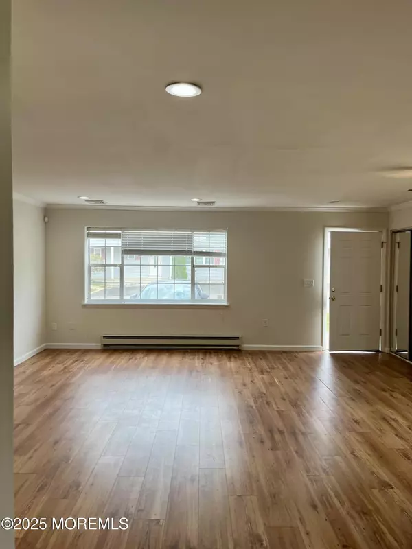 Jackson, NJ 08527,12 Primrose Lane