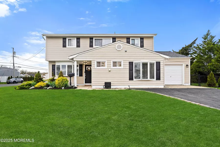 1 York Street, Old Bridge, NJ 08857
