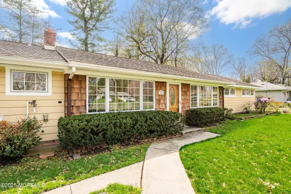 Tinton Falls, NJ 07724,22 Branford Circle