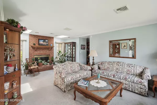 Tinton Falls, NJ 07724,22 Branford Circle