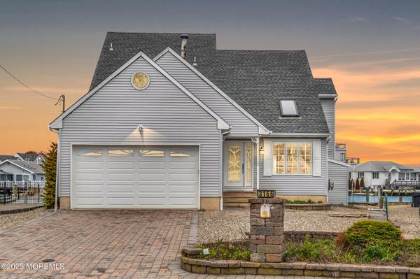 3166 Windsor Avenue, Toms River, NJ 08753