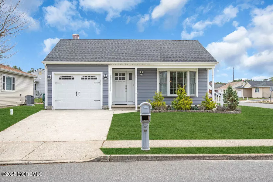 141 Paradise Boulevard, Toms River, NJ 08757