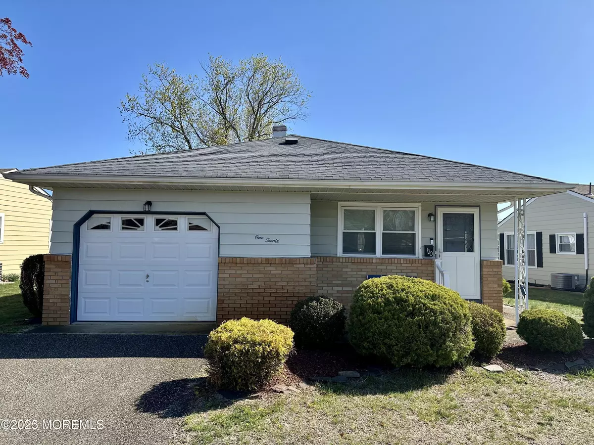 Toms River, NJ 08757,120 Barbados Drive S