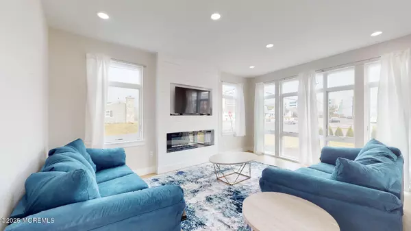 Long Branch, NJ 07740,1 Howland Avenue
