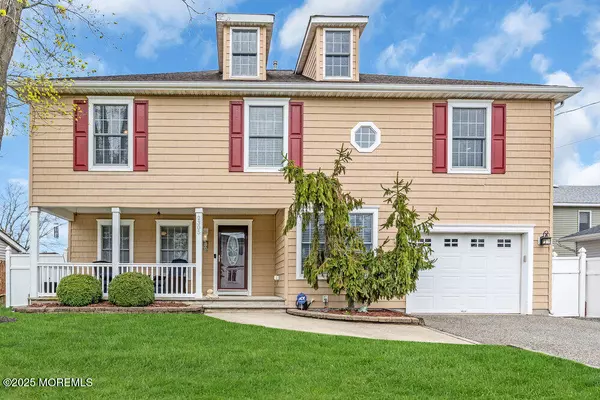 2305 Hollywood Road, Point Pleasant, NJ 08742