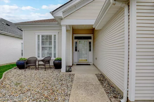 Lakewood, NJ 08701,18 Greensprings Drive