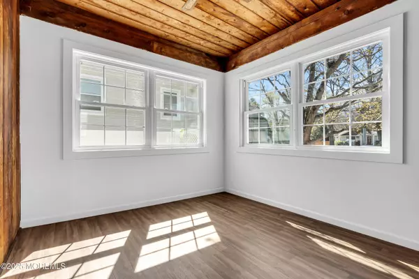 Lanoka Harbor, NJ 08734,30 South Street