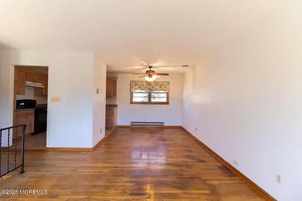 Toms River, NJ 08753,1906 Ravenwood Drive