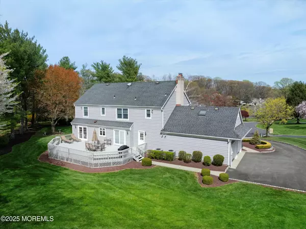 Holmdel, NJ 07733,4 Paddock Court