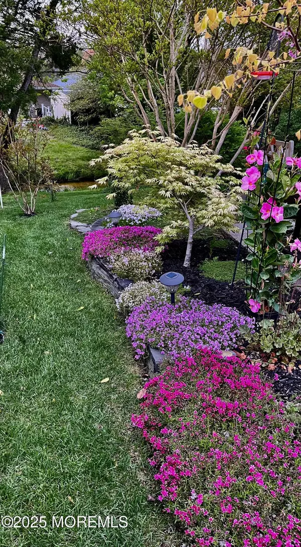 Toms River, NJ 08753,2208 Hovsons Boulevard