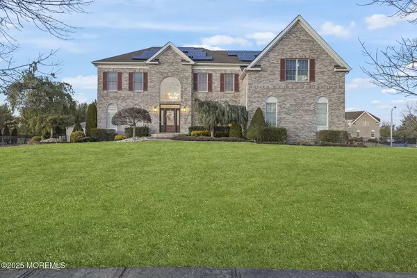 Freehold, NJ 07728,5 Courtney Court