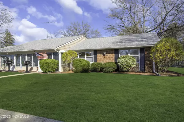 Lakewood, NJ 08701,530 Portsmouth Drive