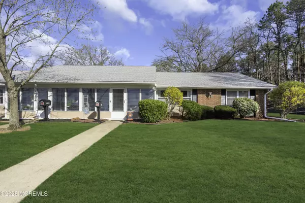 Lakewood, NJ 08701,530 Portsmouth Drive