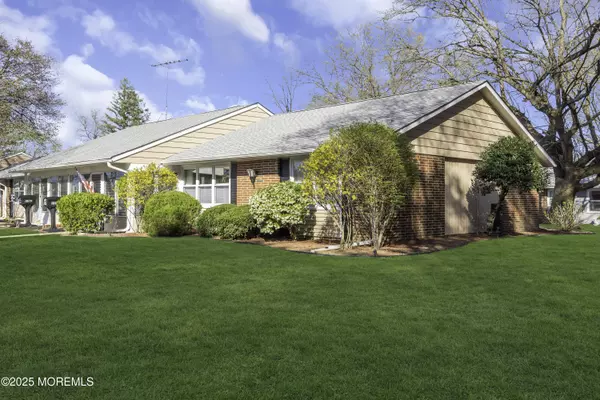 Lakewood, NJ 08701,530 Portsmouth Drive