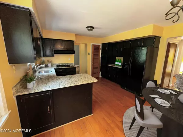 East Brunswick, NJ 08816,11 Green Hills Road