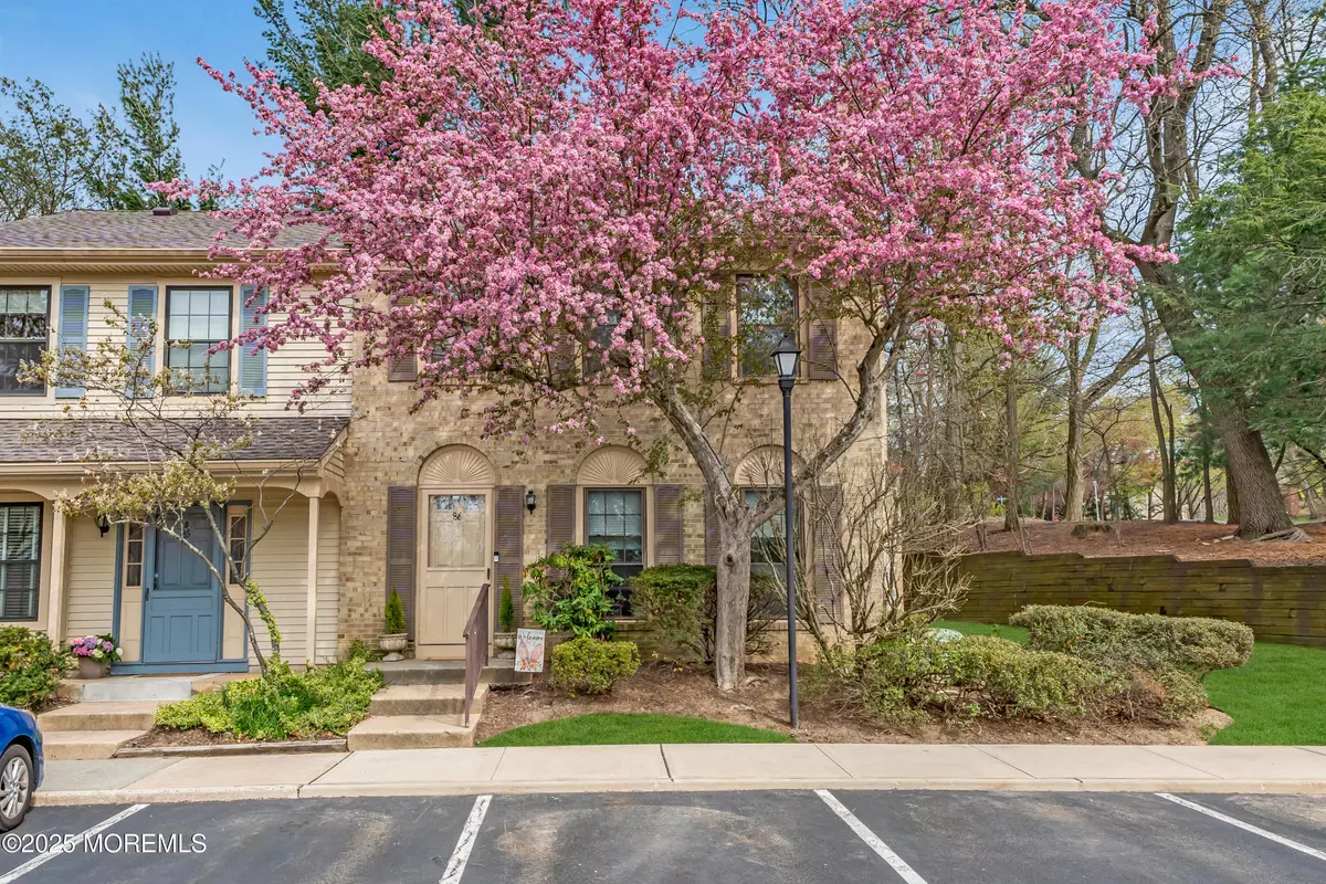 Aberdeen, NJ 07747,86 Bradford Court