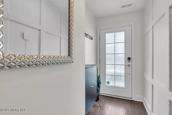 Tinton Falls, NJ 07724,36 Kelly Way