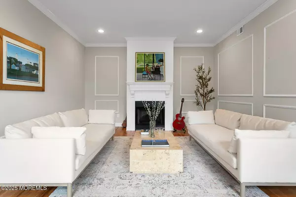 Atlantic Highlands, NJ 07716,12 Southside Avenue