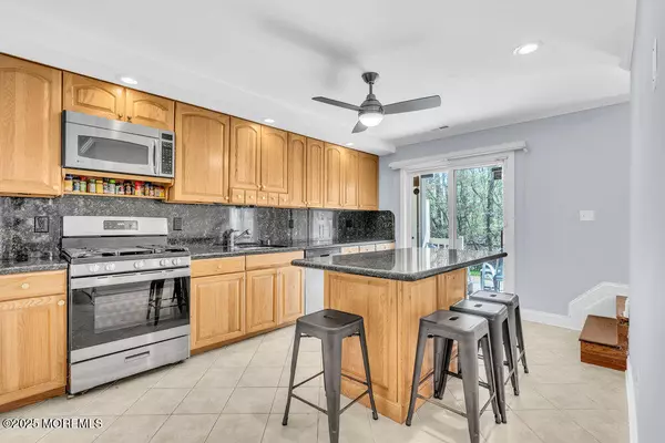 Ocean Twp, NJ 07712,31 Provident Court #23