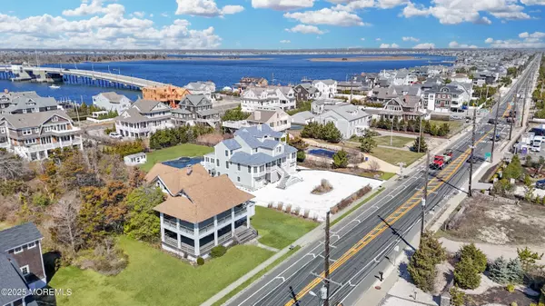 Mantoloking, NJ 08738,1216 Ocean Avenue