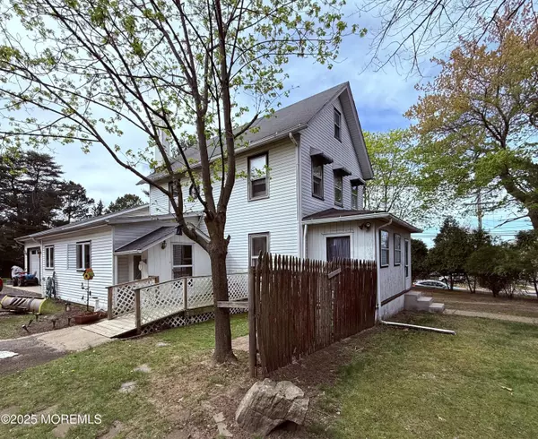 Matawan, NJ 07747,479 Line Road