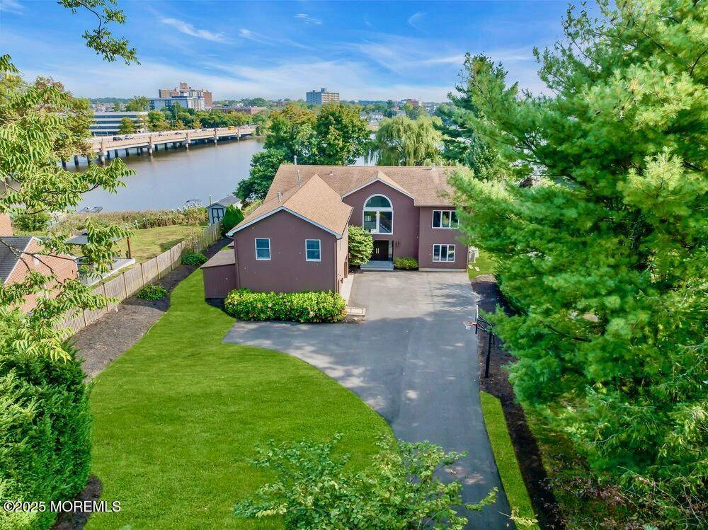 44 Lake Shore Drive, Red Bank, NJ 07701