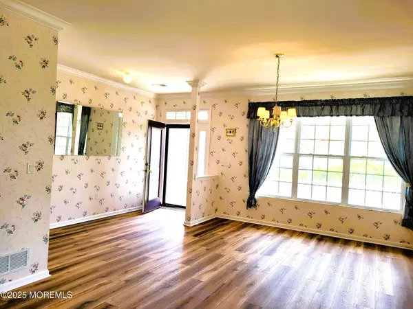 Little Egg Harbor, NJ 08087,12 Iris Court