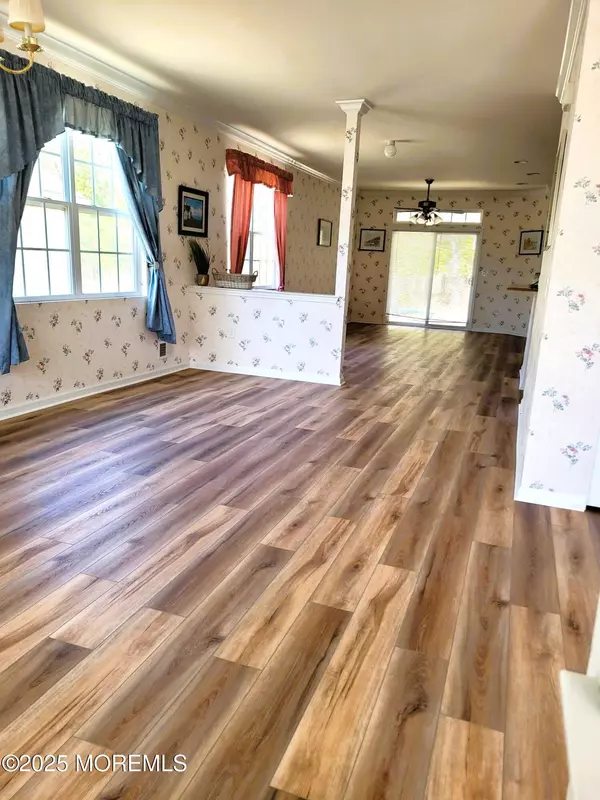 Little Egg Harbor, NJ 08087,12 Iris Court