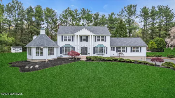 Holmdel, NJ 07733,5 Sentry Court