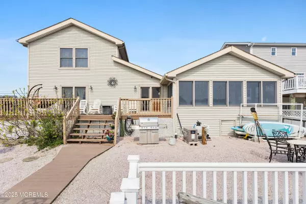 8 N Captain Drive, Little Egg Harbor, NJ 08087