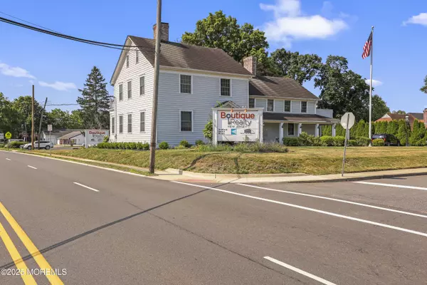 Shrewsbury Boro, NJ 07702,630 Broad Street #D